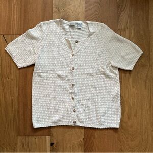 Vtg knit cream button up short sleeve top